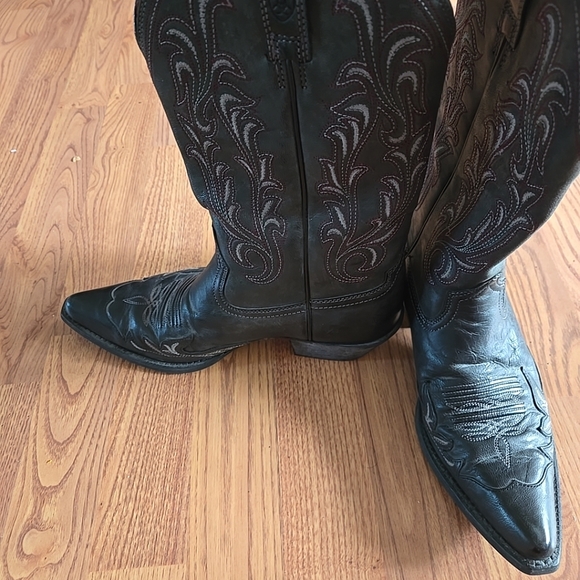 Ariat Black Cowboy Western Boots - Picture 2 of 9
